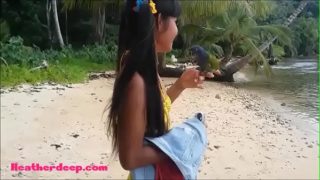 Ameteur Tiny Thai Teen Heather Deep day at the beach gives deepthroat Throatpie Swallow