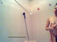 Em sinh vi&ecirc n di tam bi quay l&eacute n m&agrave kh&ocirc ng hay bi&ecirc t