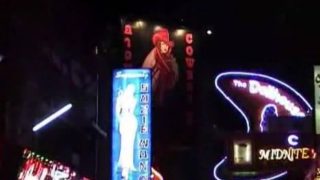 Extremely hot Thai babe proves to be a remarkable cock sucker