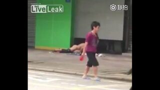Sex in Sidewalk (China)