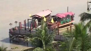 thai cute beauties fuck with 2 boy-friend