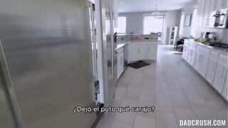 Unas cuantas nalgadas son de gran ayuda. sub español